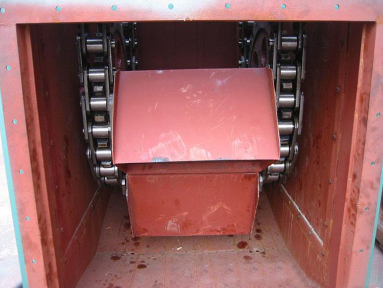 斗提機(jī)對(duì)擺動(dòng)問題的解決