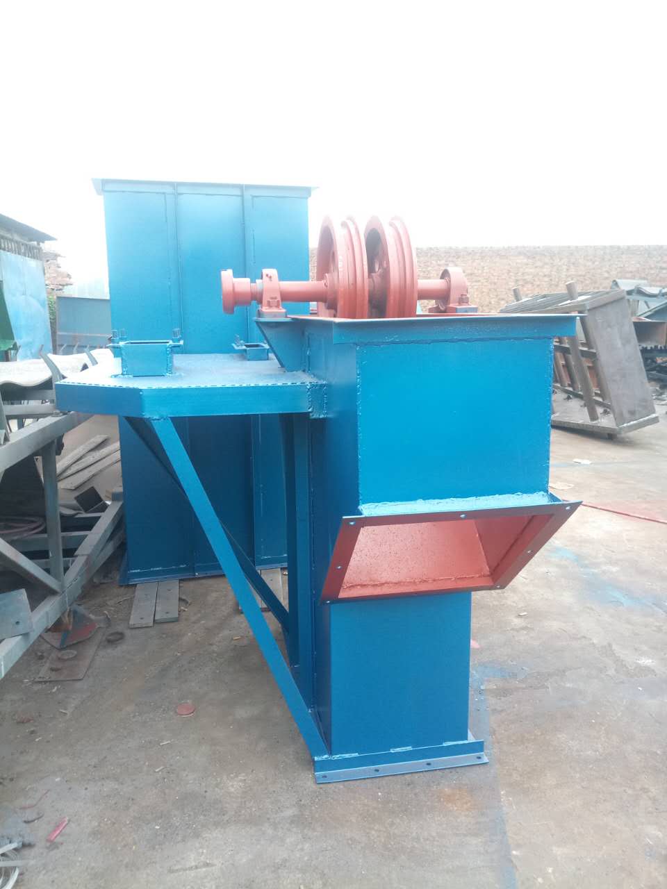 斗式提升機防漏結(jié)構(gòu)改造后的優(yōu)勢有哪些？